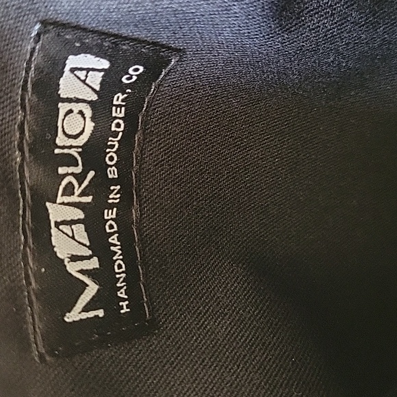 Maruca Textile Cupcake Crossbody Bag - Picture 4 of 4